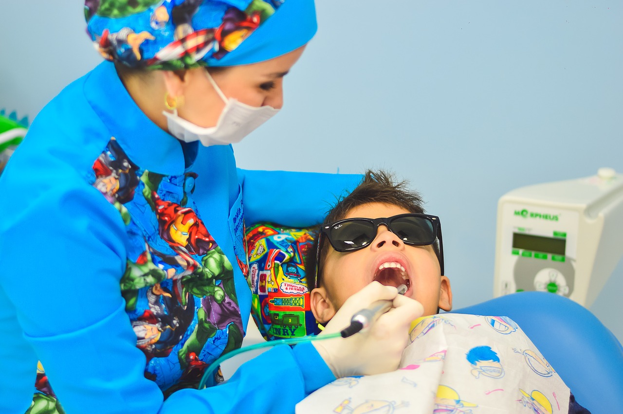 Jak przekonać dziecko do stomatologa? Stomatologia dziecięca: dentysta Gdańsk Jasień